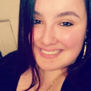 Meet your Posher, Cassandra